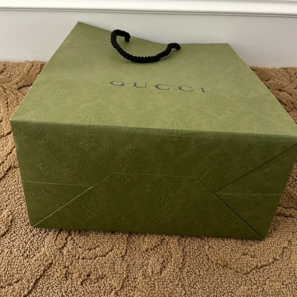 Authentic Gucci Green Brocade Print Textured Empty Shopping Gift Bag - Picture 6 of 6